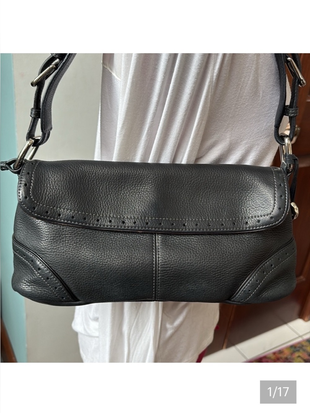 Charter club  Mini shoulder bag EUC handbag  pebbled leather  black tooling silv